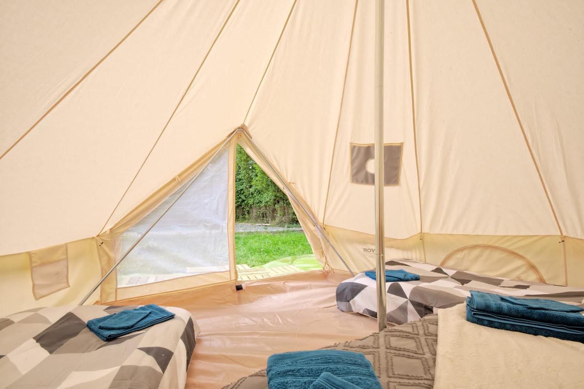 Hotel Tipi Experience L'Echappee Belle Saint-Maudez Exterior foto